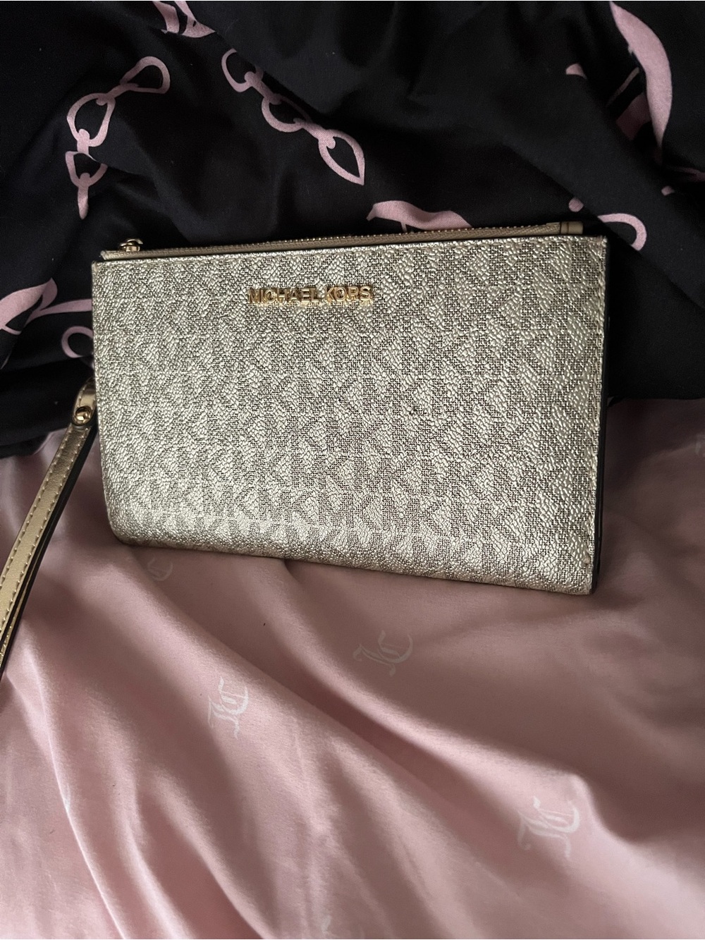 Michael Kors Logo Wristlet Wallet